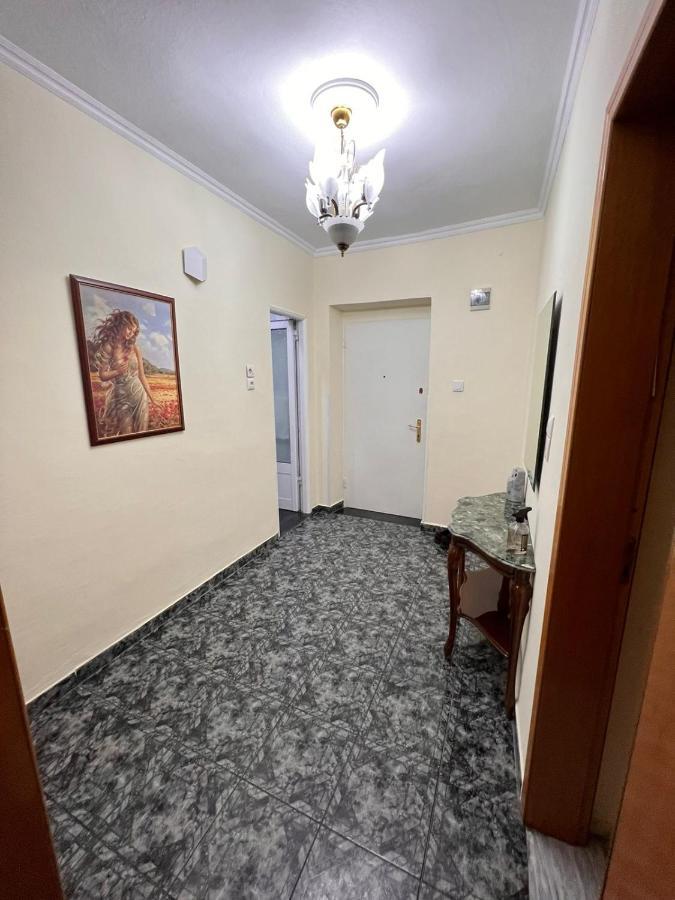 Homeland Nest Tirana Bagian luar foto